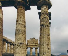 Tempio di Athena. Le rovine del tempio