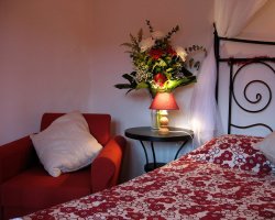 Tiziana Petrangeil is the owner of A better stay b&b