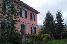 Visitez la page de B&b villa sunrise dans Lucca