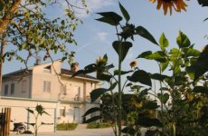 Besuchen Sie Villa ceccarini fonte d' oro Seite in Montefalco