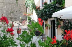 Visit Garnì "la rua" 's page in Pescocostanzo