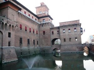 Foto Il castello Estense a Ferrara