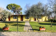 Visitez la page de Melazza ranch circolo ippico dans Cesano