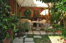 Visit Le acacie felici b&b 's page in Terni